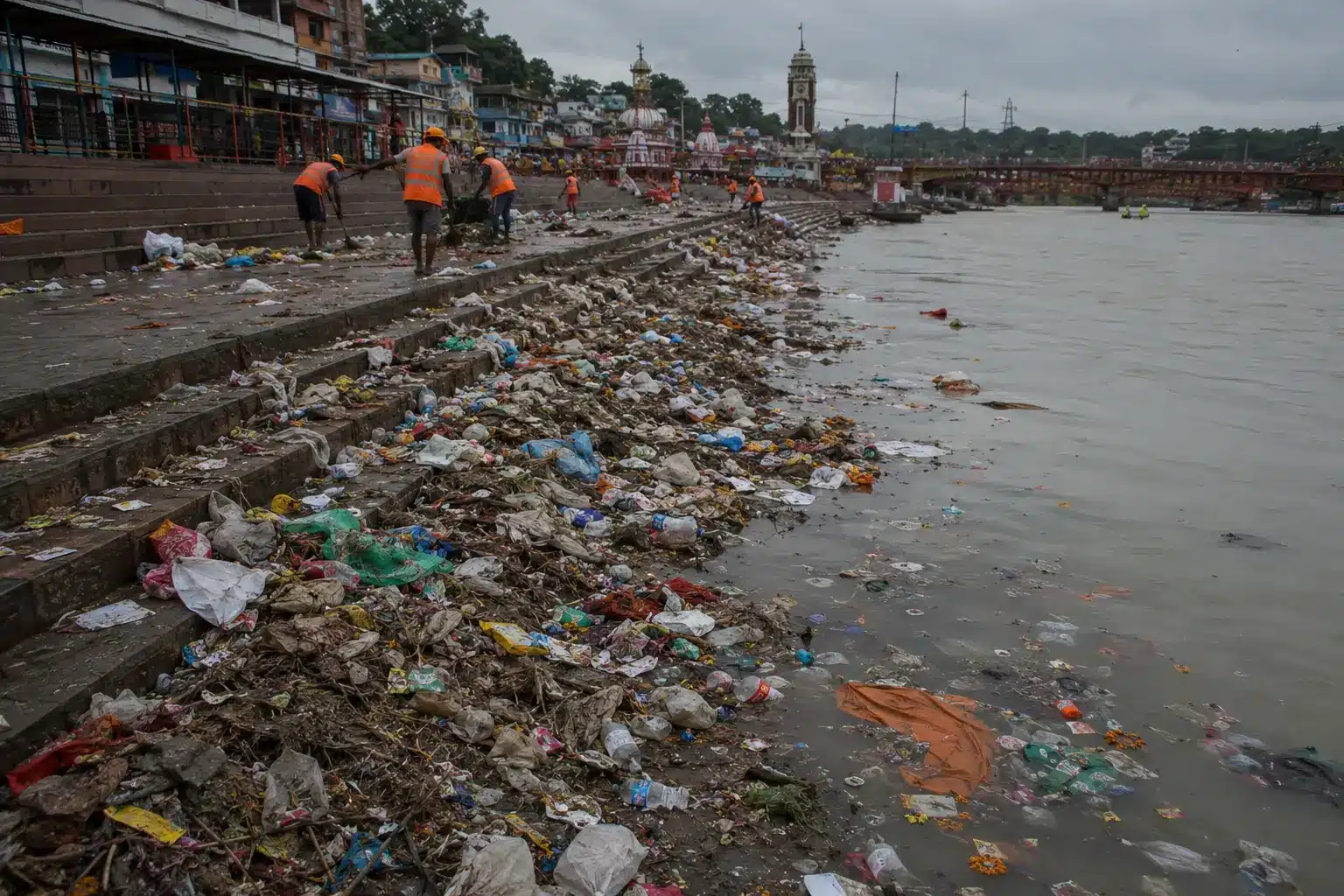  Haridwar Ganga ghat covered in plastic waste and garbage after Kanwar Yatra 2026 pilgrims